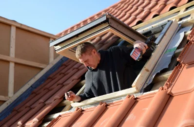 Pose de fenêtres de toit Velux à Siros